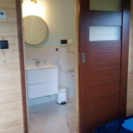Cztery Pory Roku Z Lazienkami Do Wynajecia *